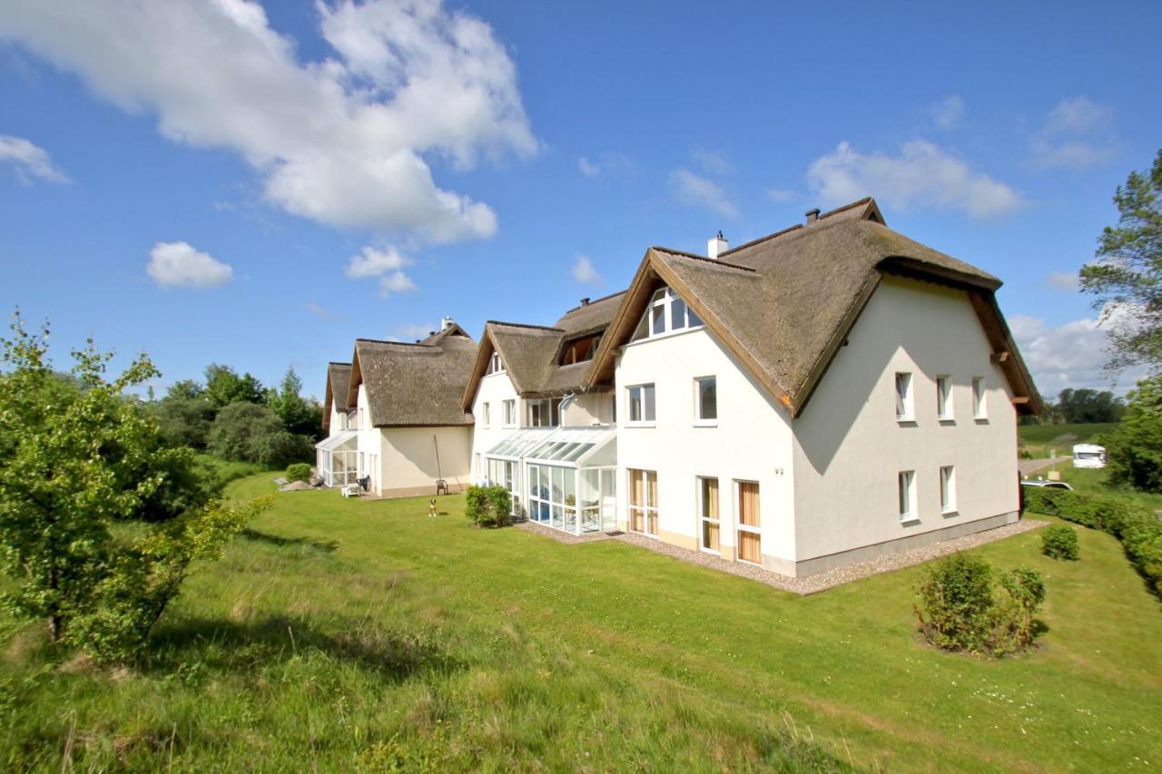 Strandnahe 2-Raum-Ferienwohnung Mit Balkon - Strandhaus Moenchgut Fewo 10 Lobbe Exterior photo